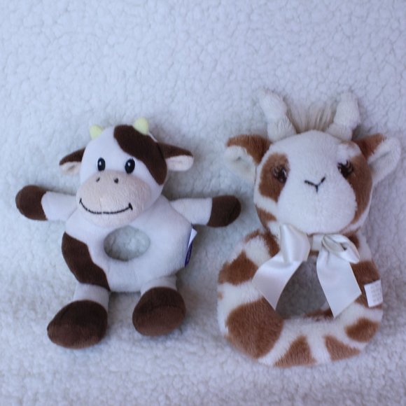 Lot of 2 GIRAFFE HAND WRIST RATTLERS Baby Infant TOYS Plush Stuffed Animals - Picture 1 of 5